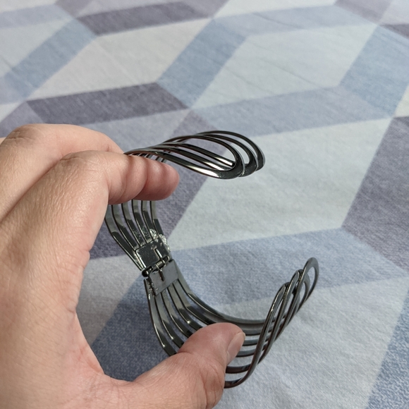 [3/$10] Bracelet - Picture 3 of 4